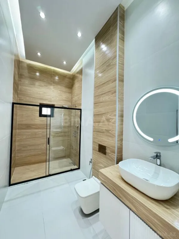 Satılır 6 otaqlı həyət evi 250 m²