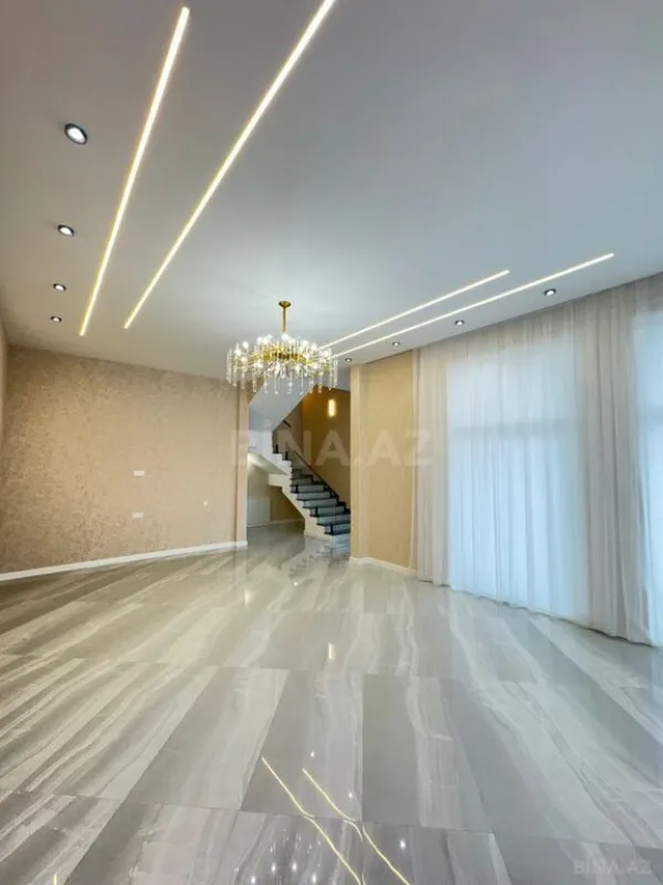 Satılır 6 otaqlı həyət evi 250 m²