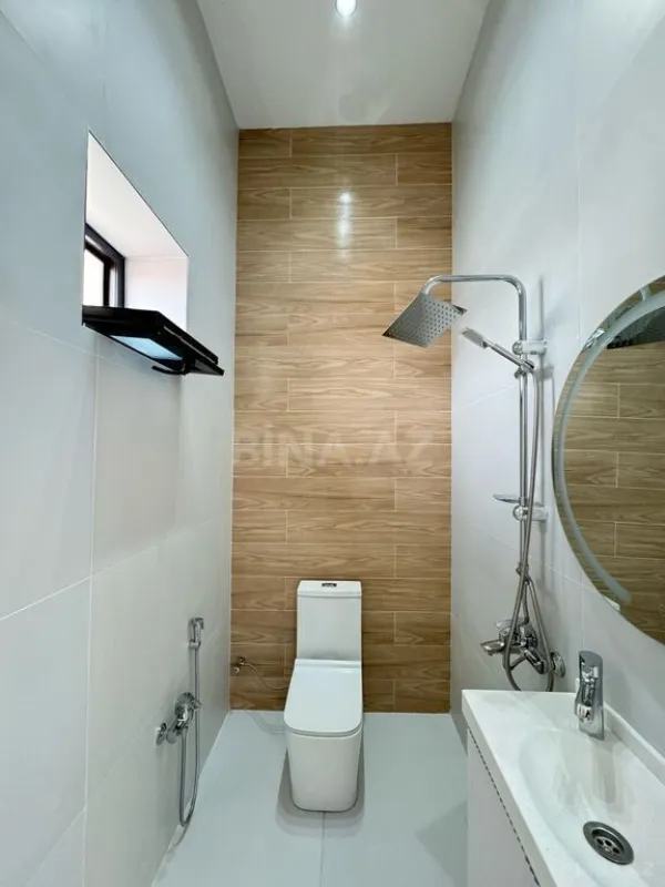 Satılır 6 otaqlı həyət evi 250 m²