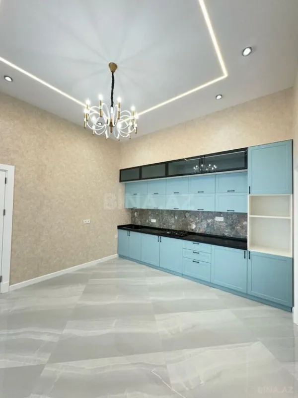 Satılır 6 otaqlı həyət evi 250 m²