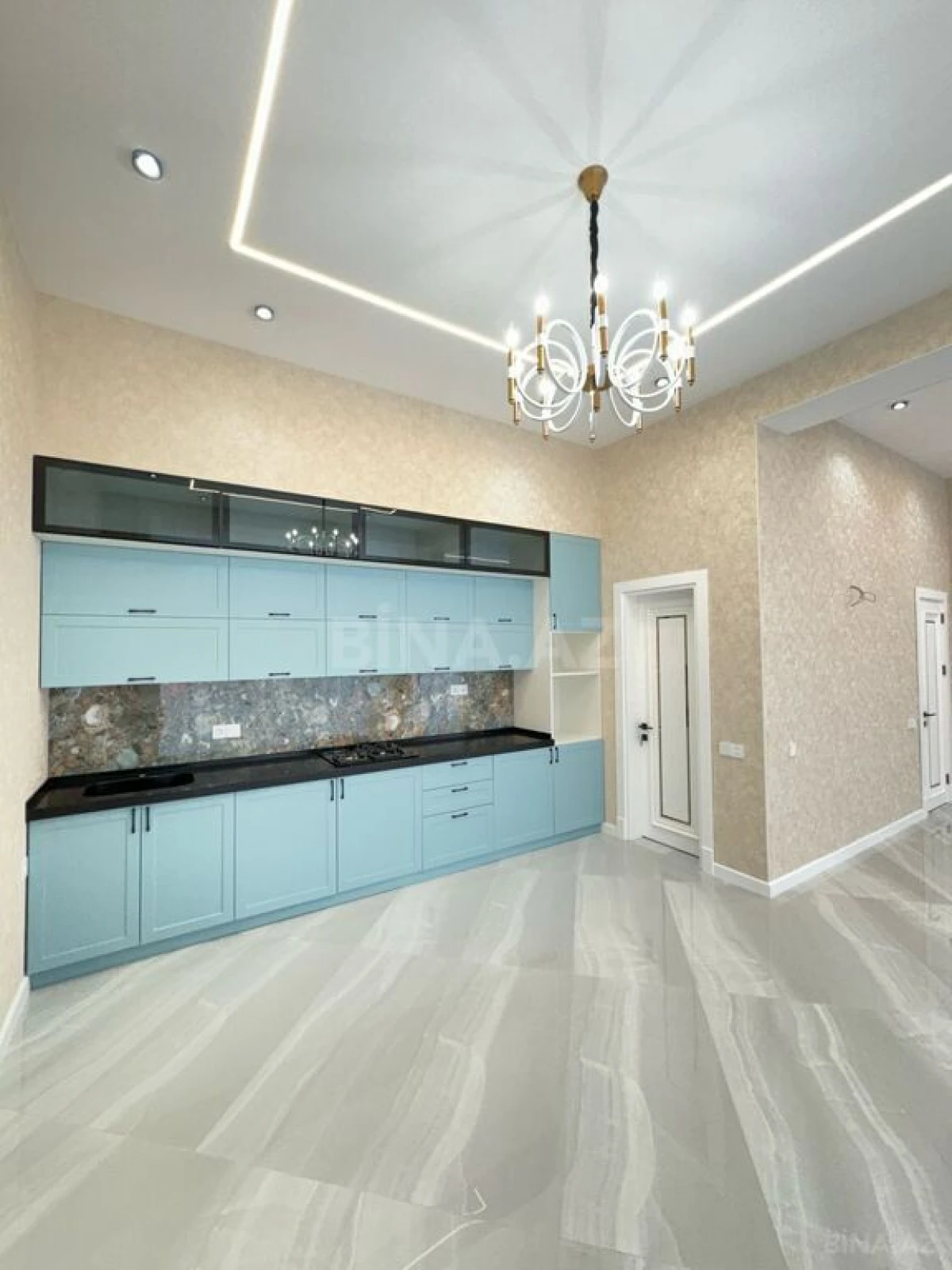 Satılır 6 otaqlı həyət evi 250 m²