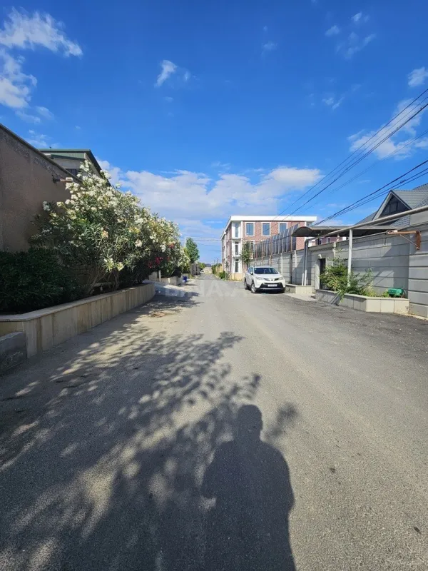 Satılır 7 otaqlı həyət evi 430 m²