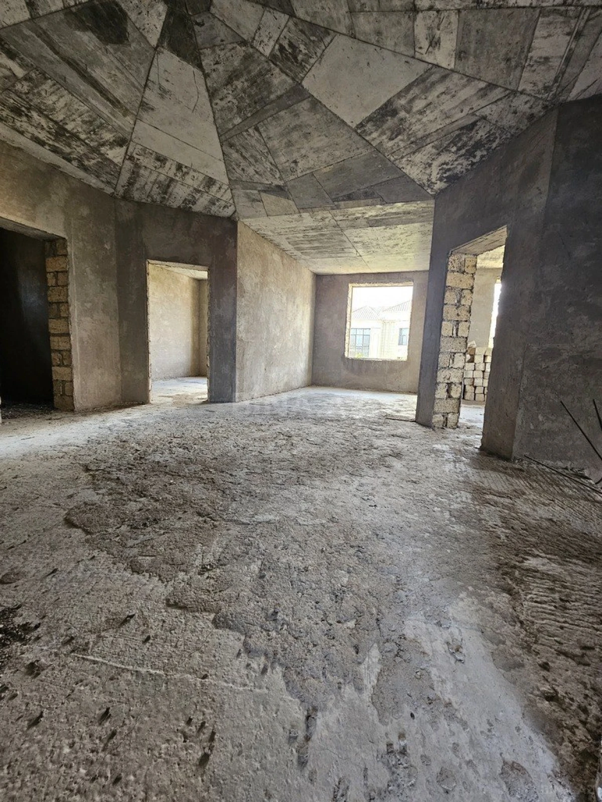 Satılır 7 otaqlı həyət evi 430 m²