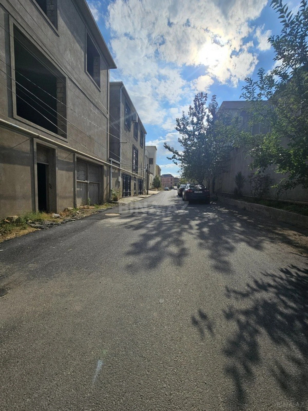 Satılır 7 otaqlı həyət evi 430 m²