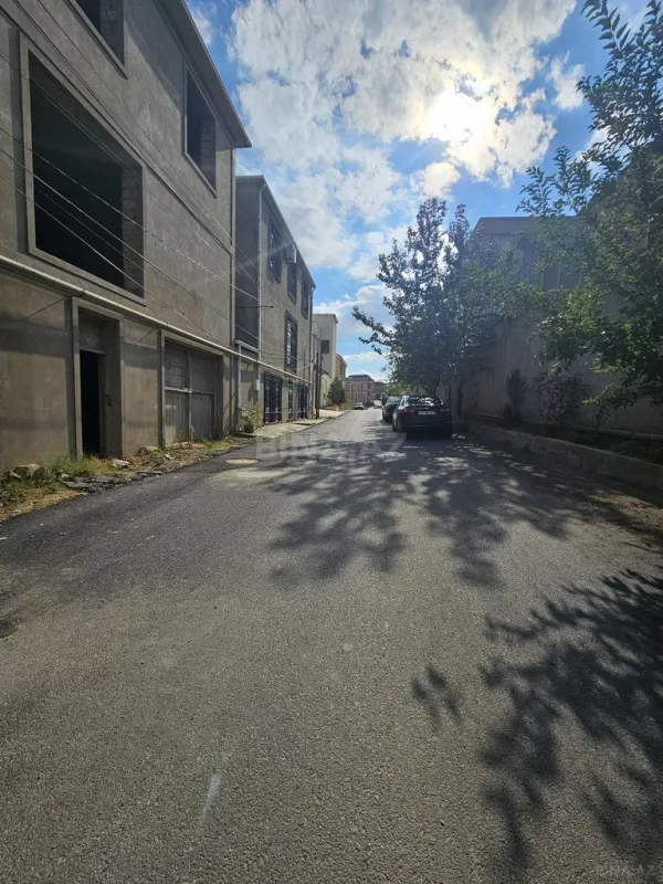 Satılır 7 otaqlı həyət evi 430 m²