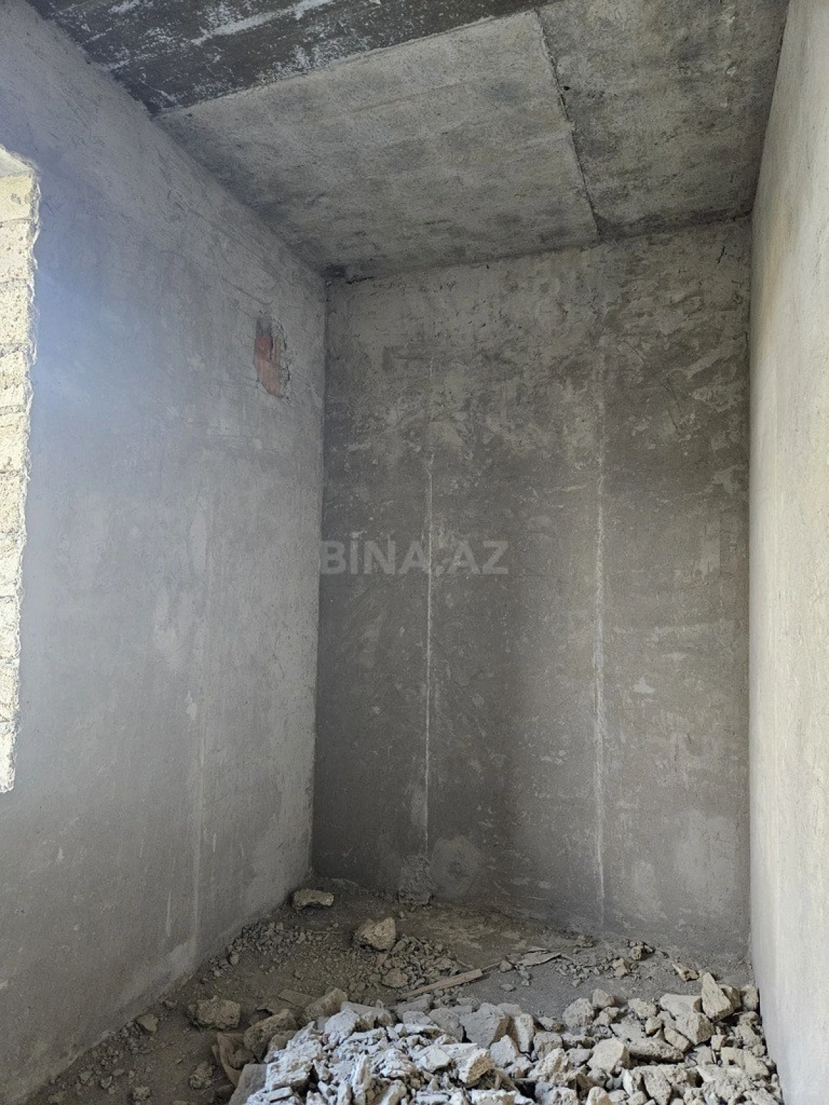 Satılır 7 otaqlı həyət evi 430 m²