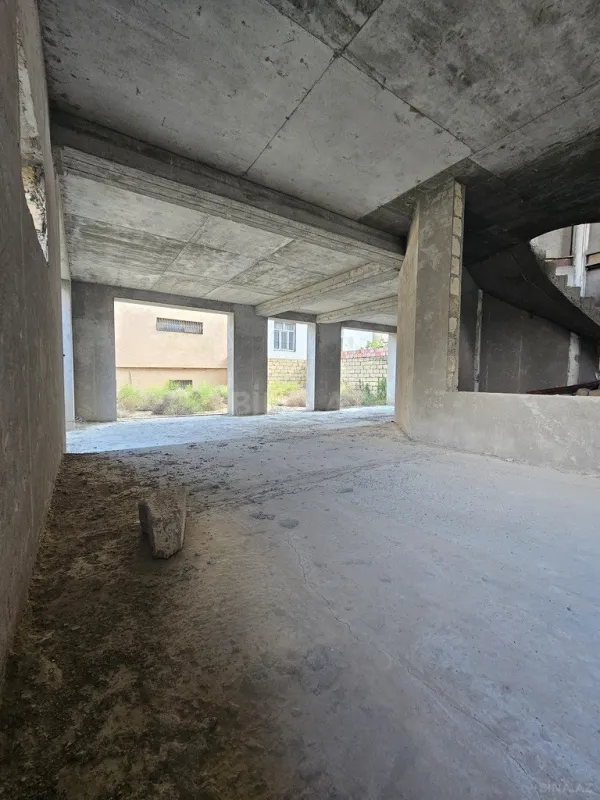 Satılır 7 otaqlı həyət evi 430 m²