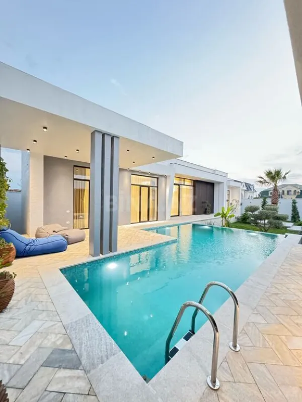 Satılır 6 otaqlı həyət evi 400 m²