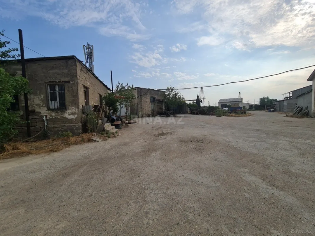 Satılır obyekt 4600 m²