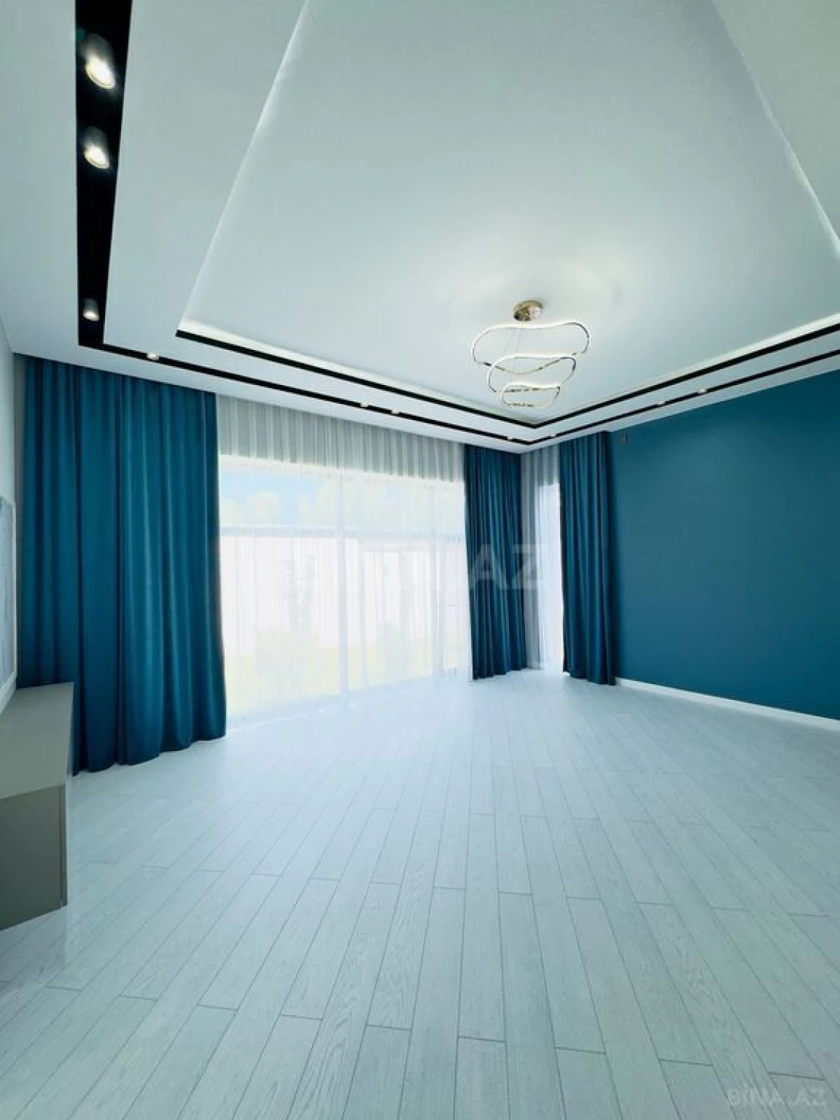 Satılır 4 otaqlı həyət evi 160 m²