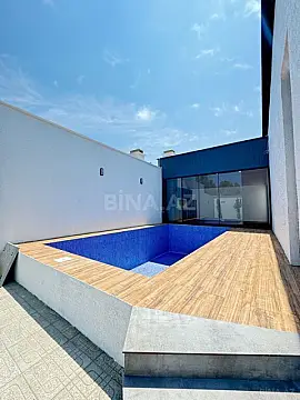 Satılır 4 otaqlı həyət evi 160 m²