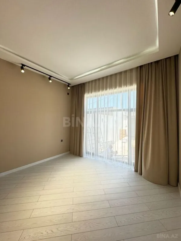 Satılır 4 otaqlı həyət evi 160 m²