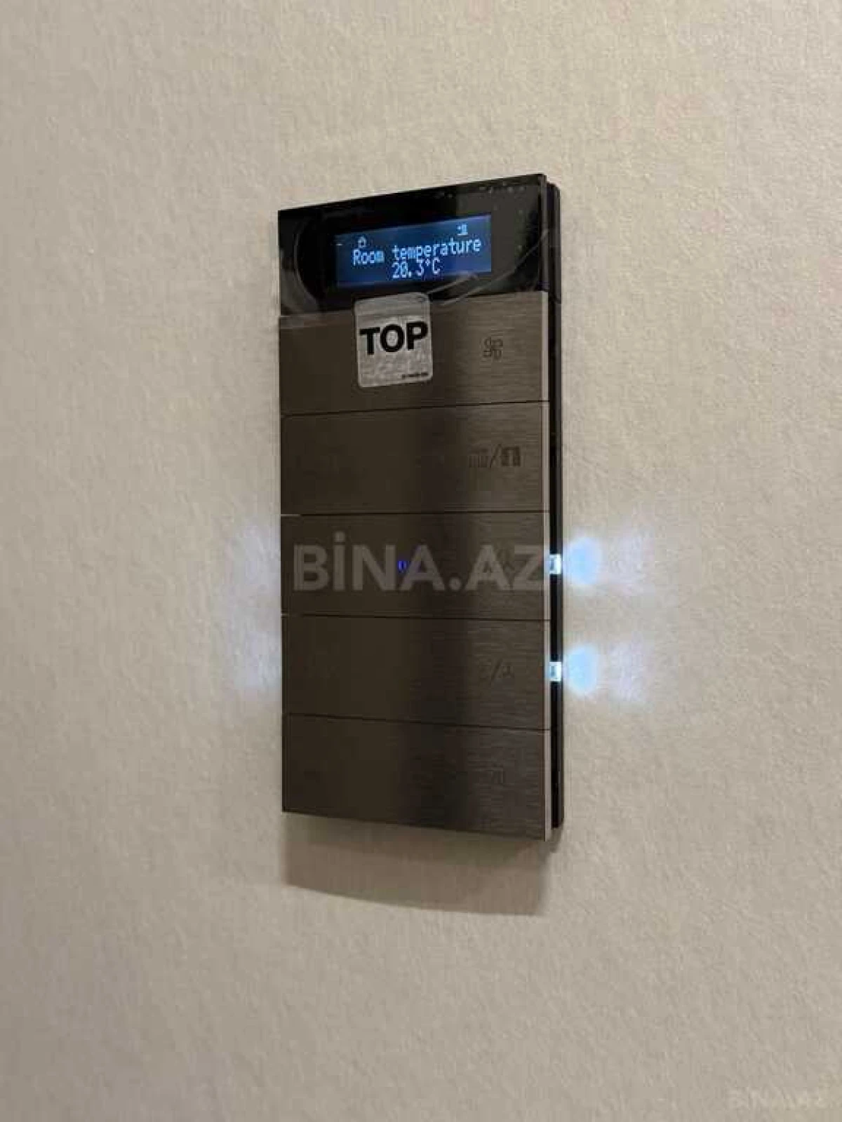 Satılır 4 otaqlı mənzil 288 m²