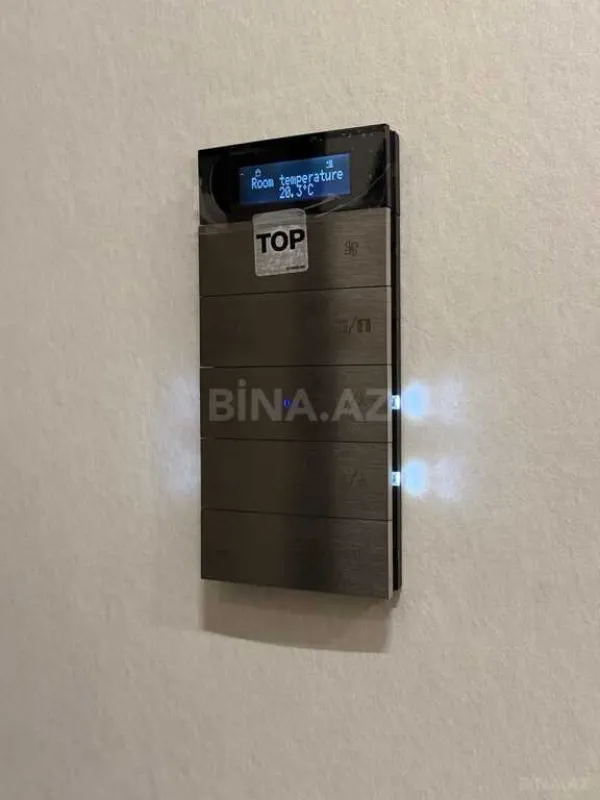 Satılır 4 otaqlı mənzil 288 m²