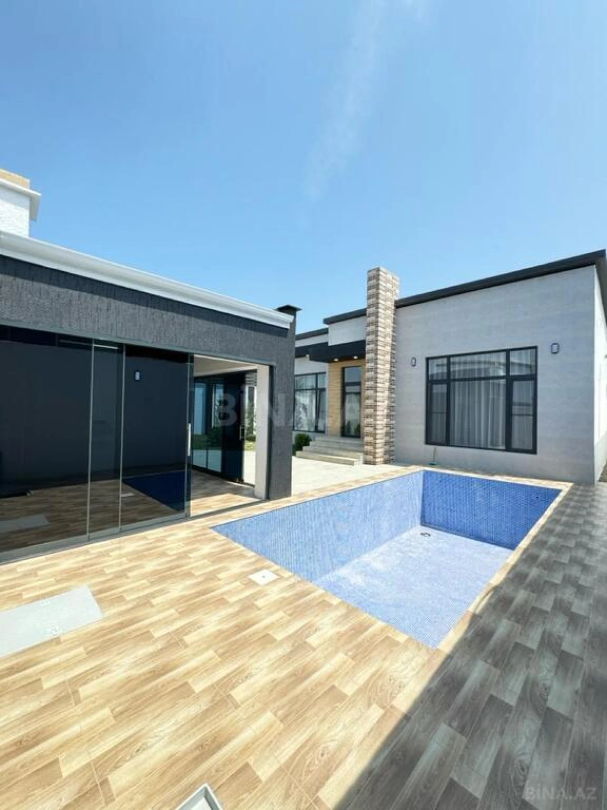 Satılır 4 otaqlı həyət evi 180 m²