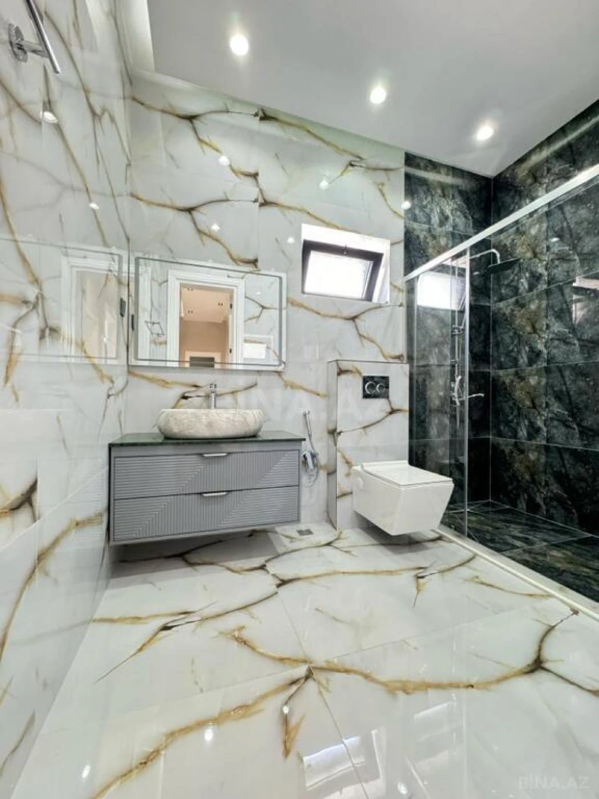 Satılır 4 otaqlı həyət evi 180 m²