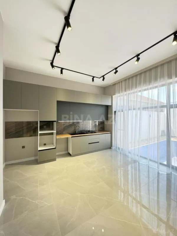 Satılır 4 otaqlı həyət evi 180 m²
