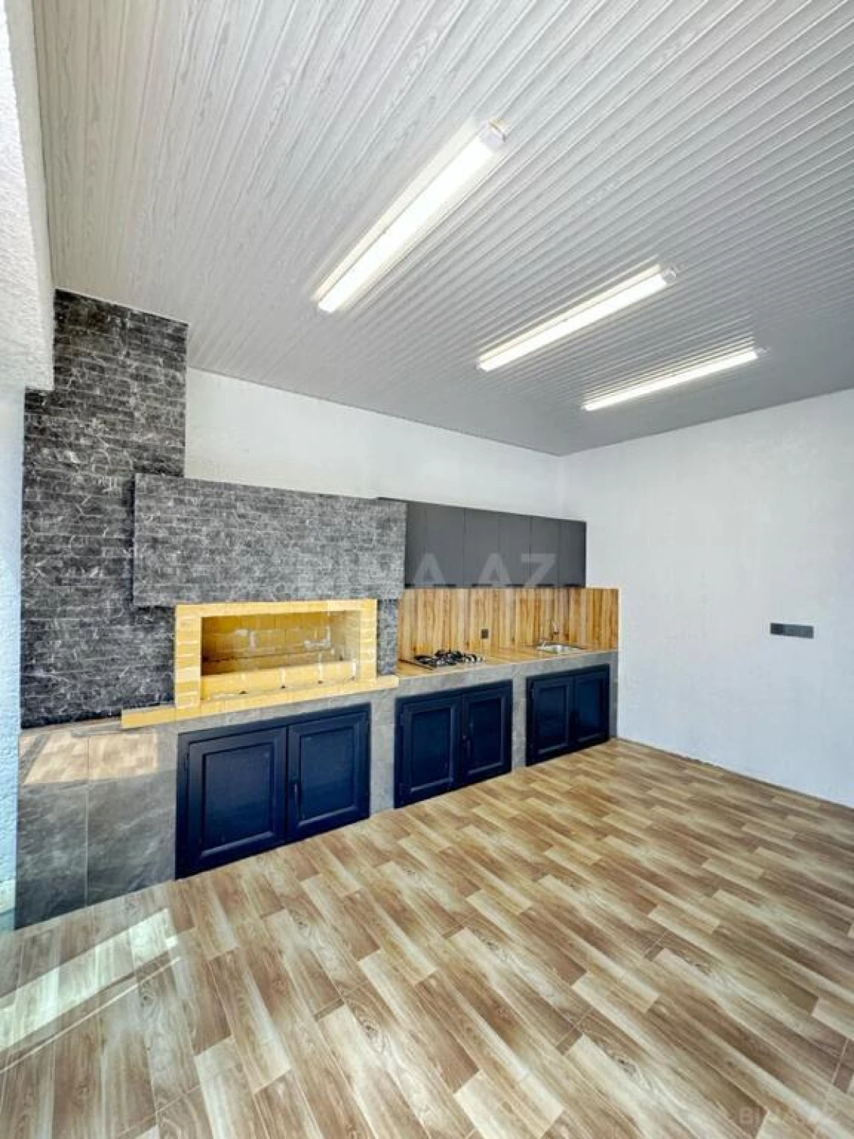 Satılır 4 otaqlı həyət evi 180 m²