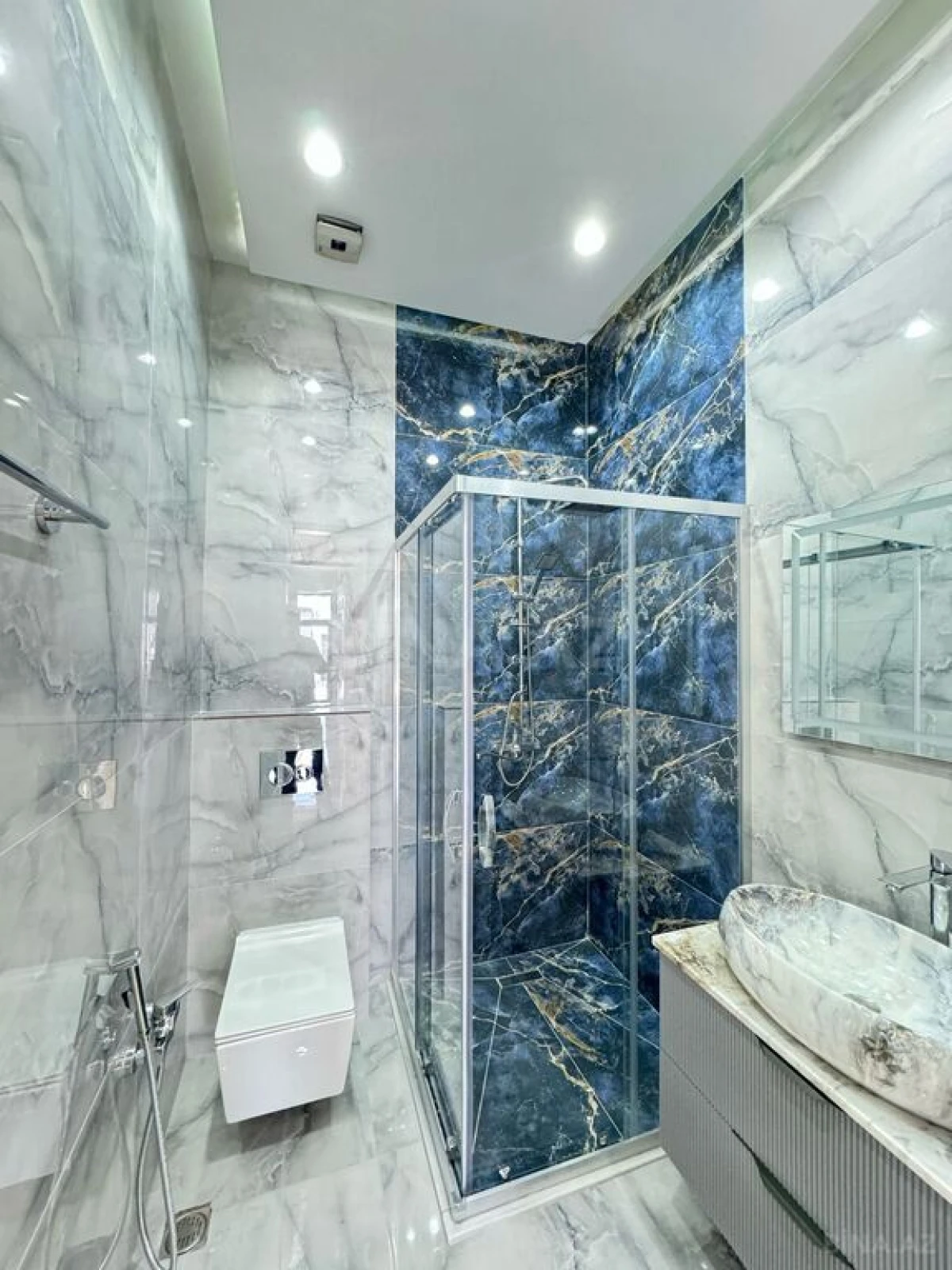 Satılır 4 otaqlı həyət evi 180 m²