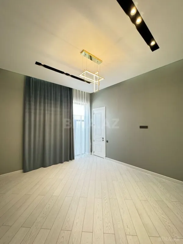 Satılır 4 otaqlı həyət evi 180 m²