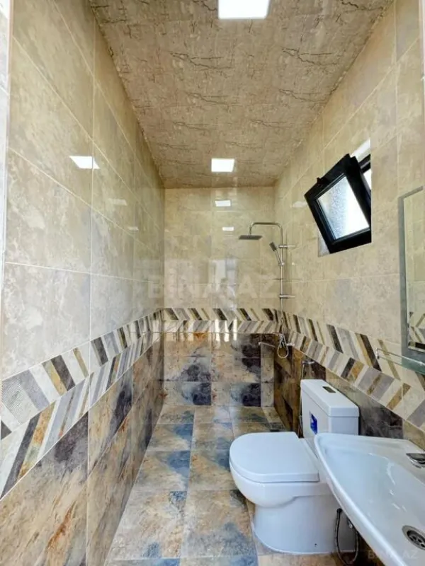 Satılır 4 otaqlı həyət evi 180 m²