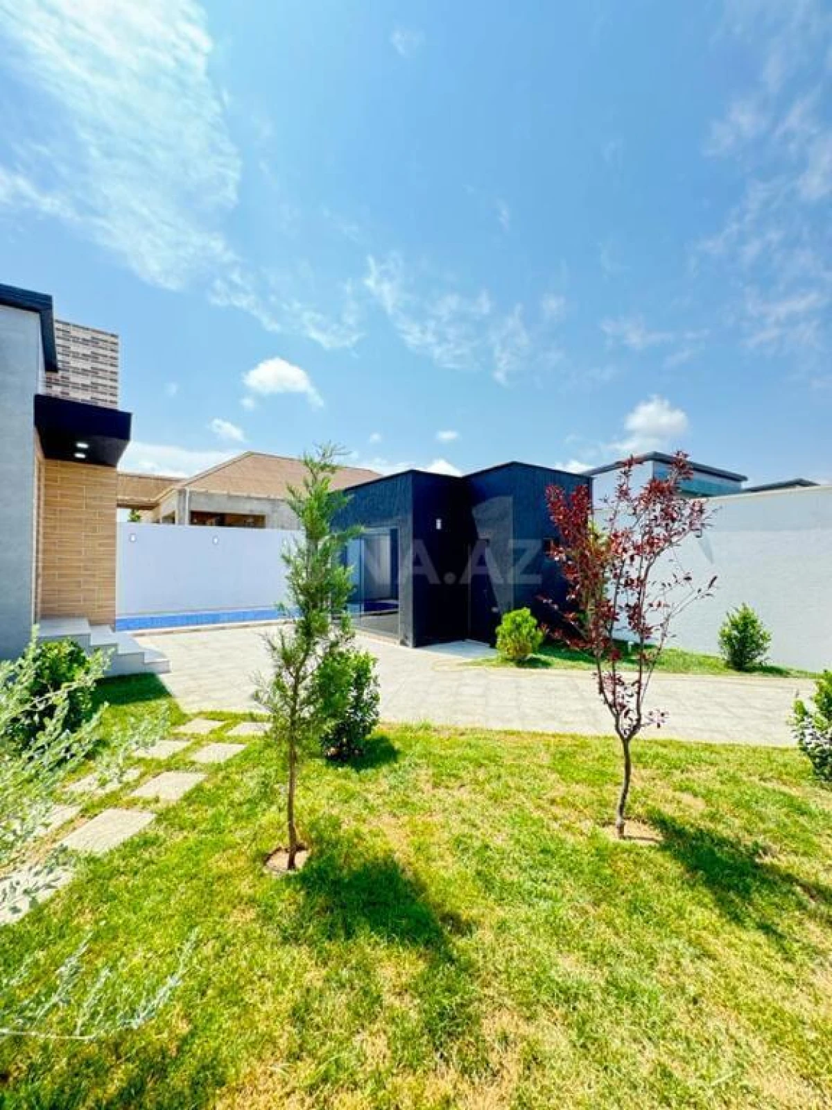 Satılır 4 otaqlı həyət evi 180 m²