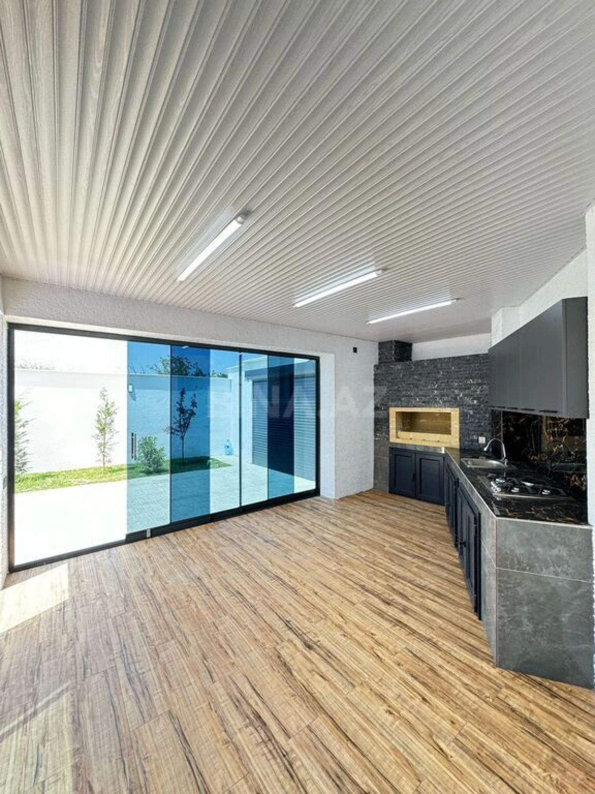 Satılır 4 otaqlı həyət evi 180 m²