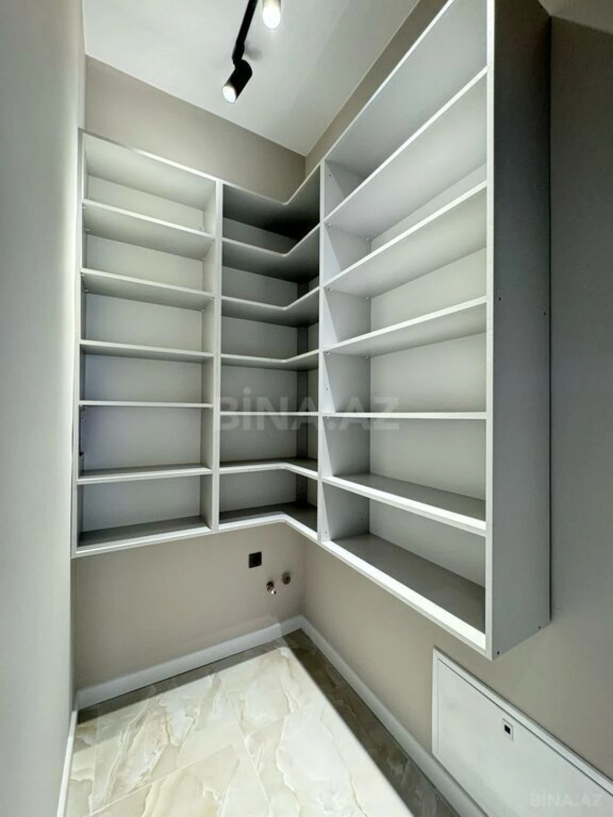 Satılır 4 otaqlı həyət evi 180 m²