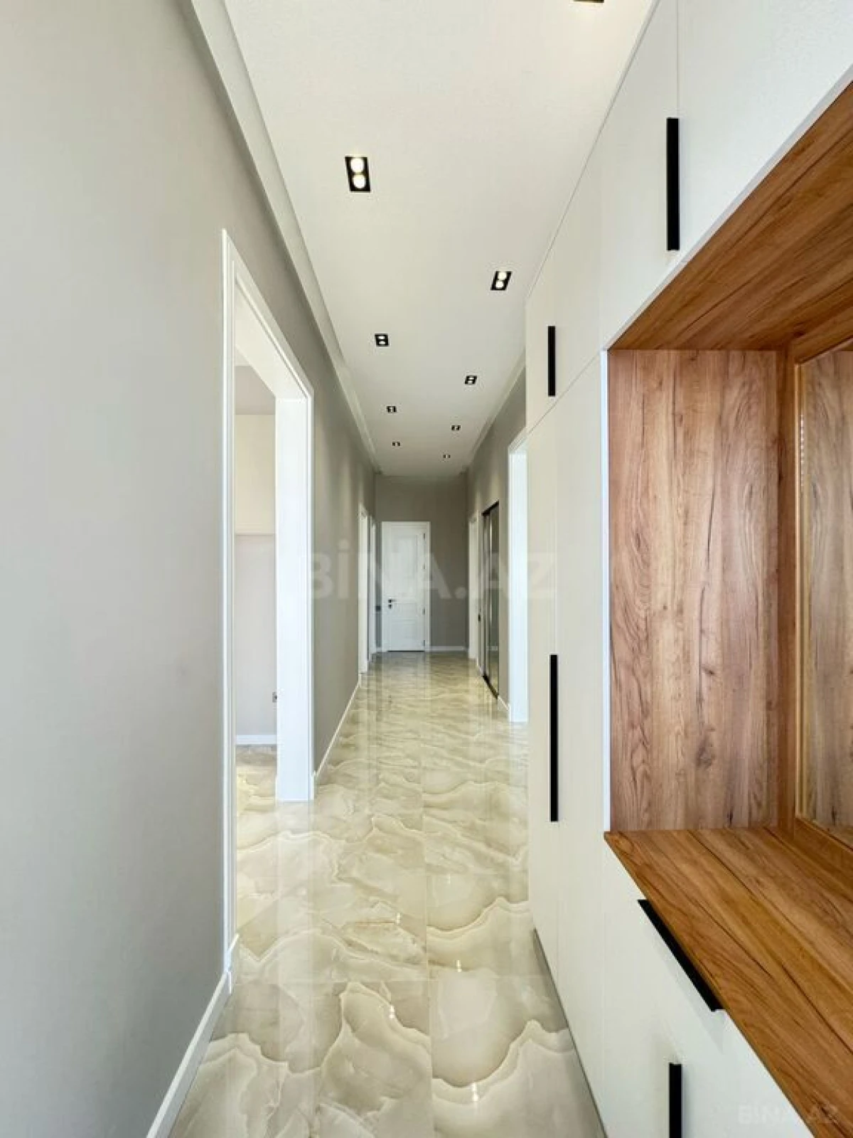 Satılır 4 otaqlı həyət evi 180 m²