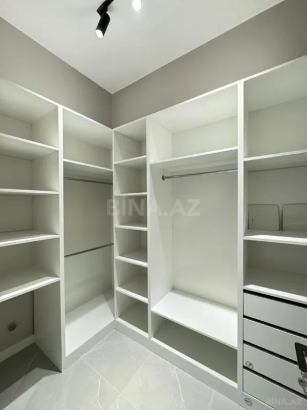 Satılır 4 otaqlı həyət evi 180 m²