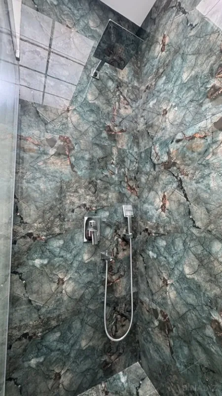 Satılır 4 otaqlı həyət evi 220 m²