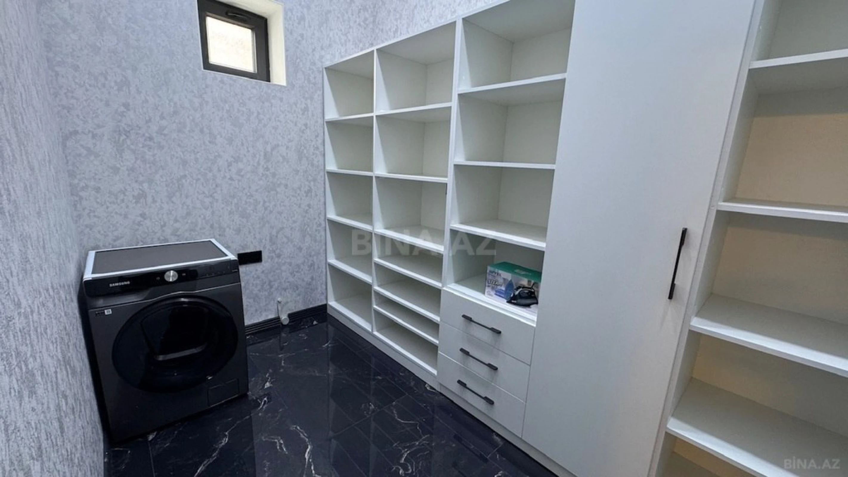 Satılır 4 otaqlı həyət evi 220 m²