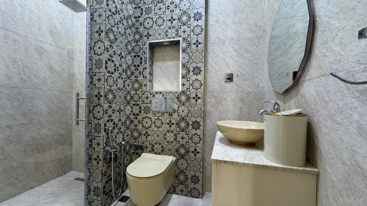 Satılır 4 otaqlı həyət evi 220 m²