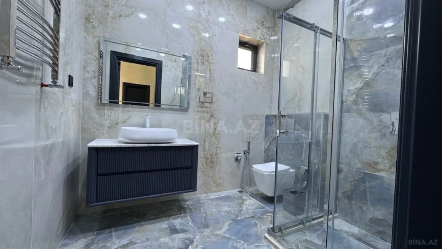 Satılır 4 otaqlı həyət evi 220 m²