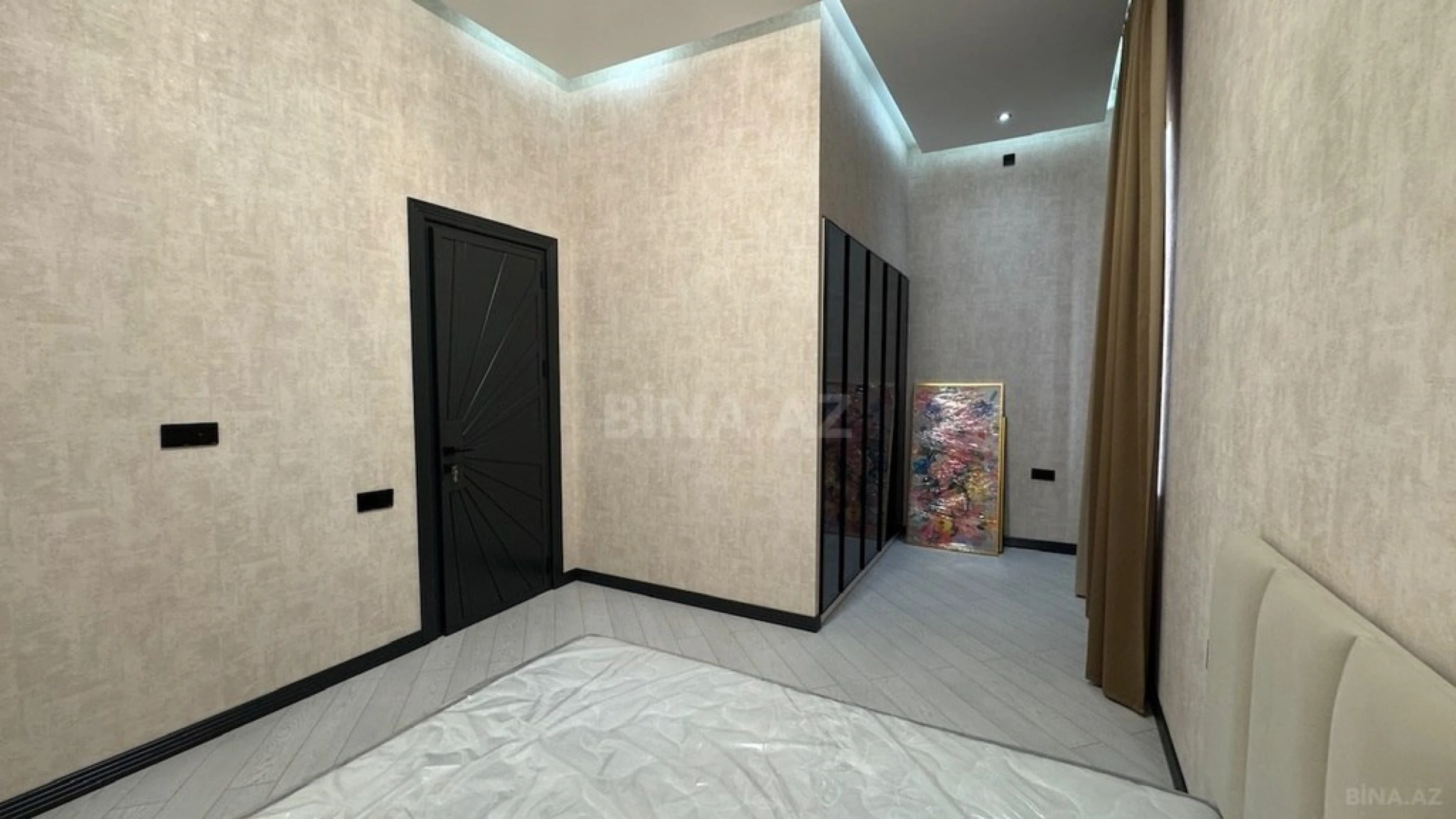 Satılır 4 otaqlı həyət evi 220 m²
