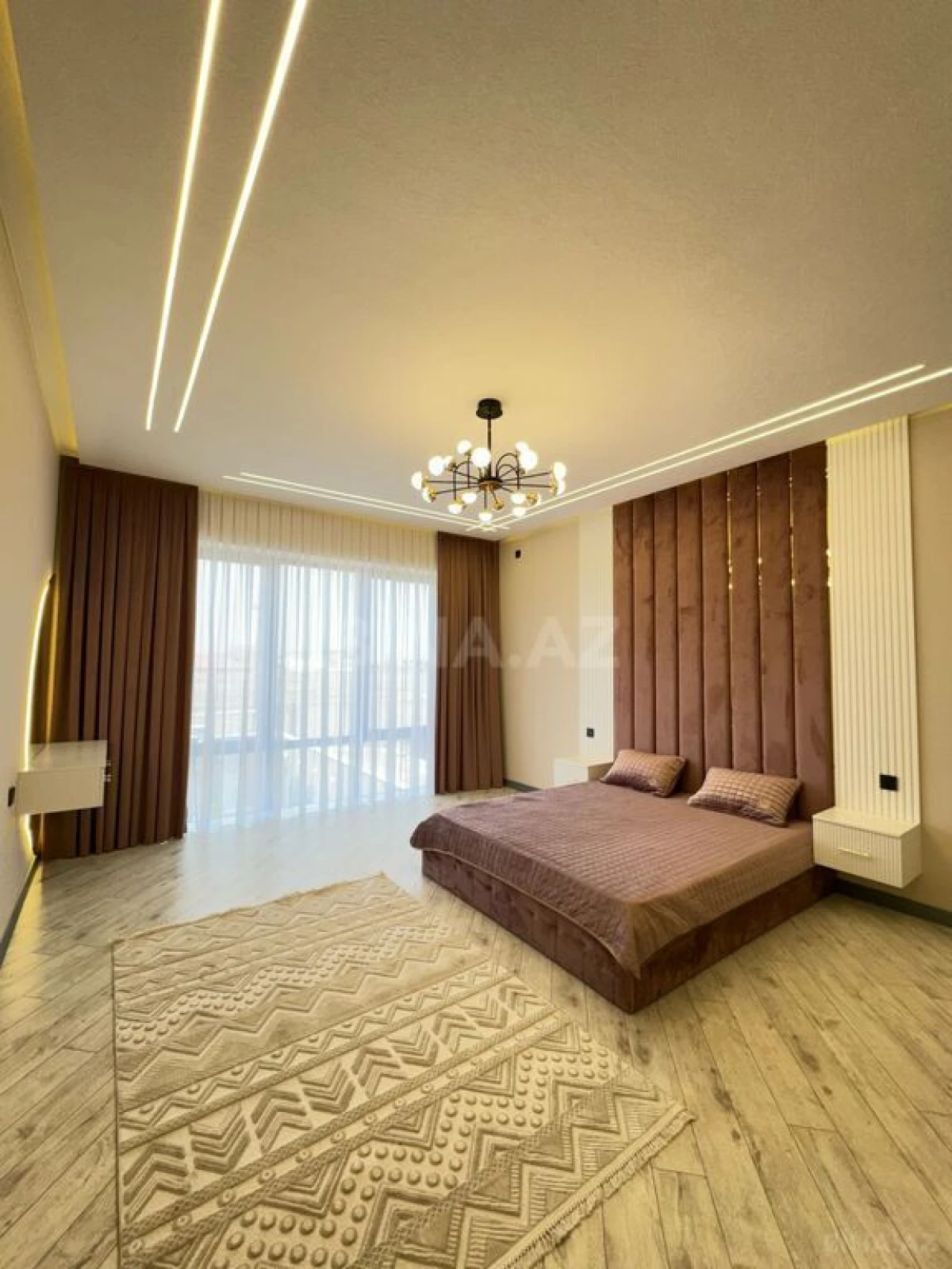 Satılır 6 otaqlı həyət evi 300 m²