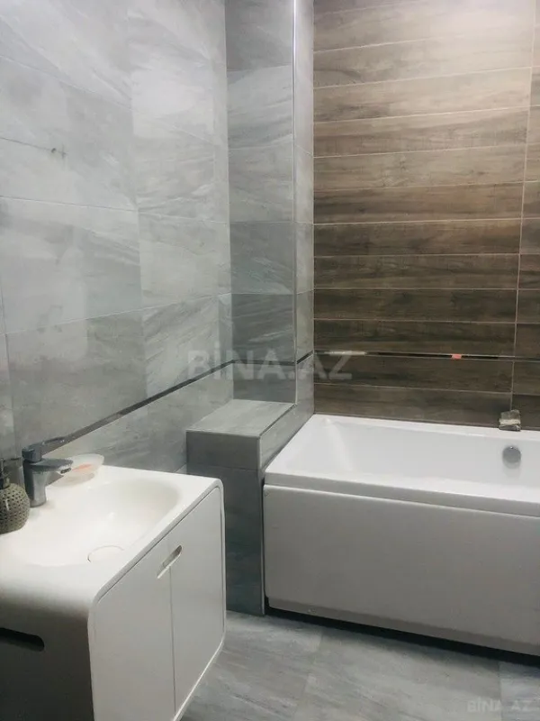 Satılır 4 otaqlı həyət evi 280 m²