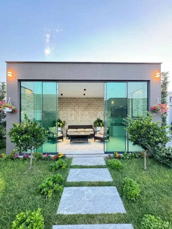 Satılır 6 otaqlı həyət evi 600 m²