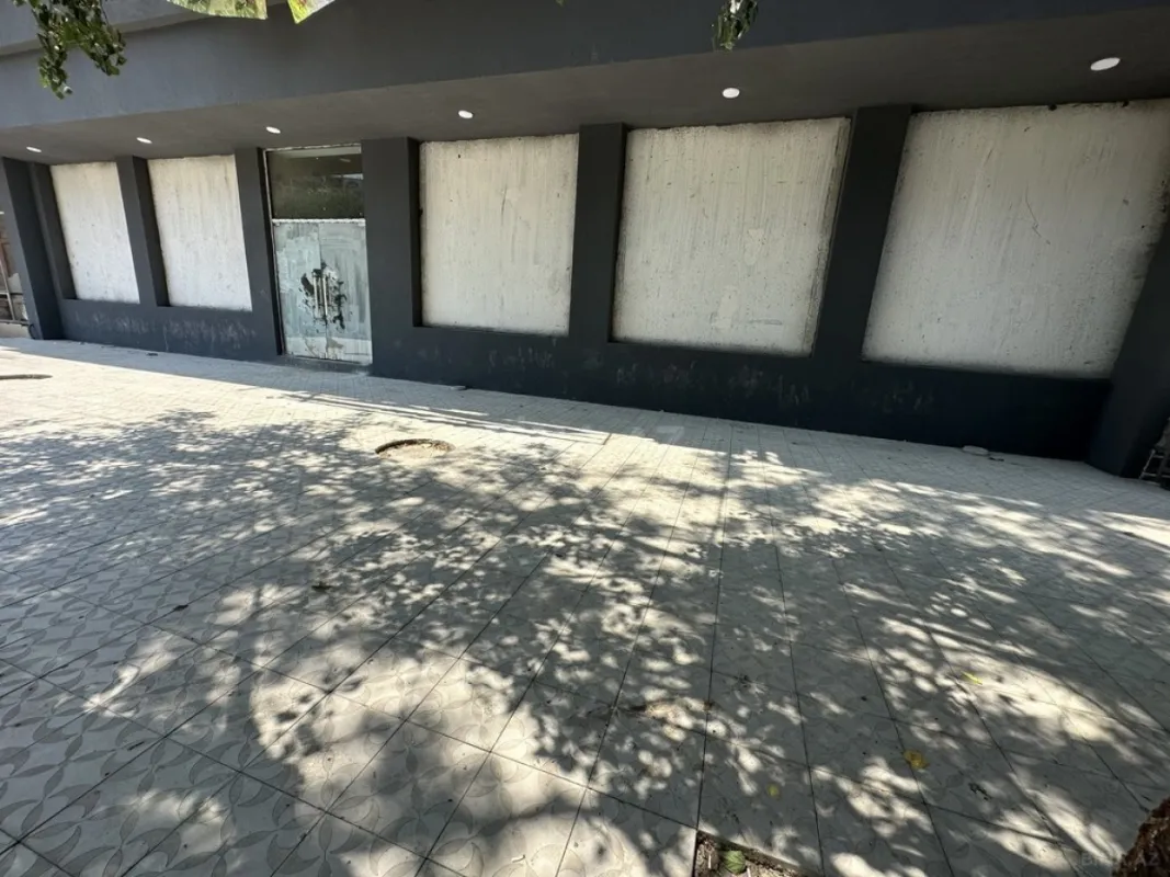 Kirayə verilir obyekt 377 m²