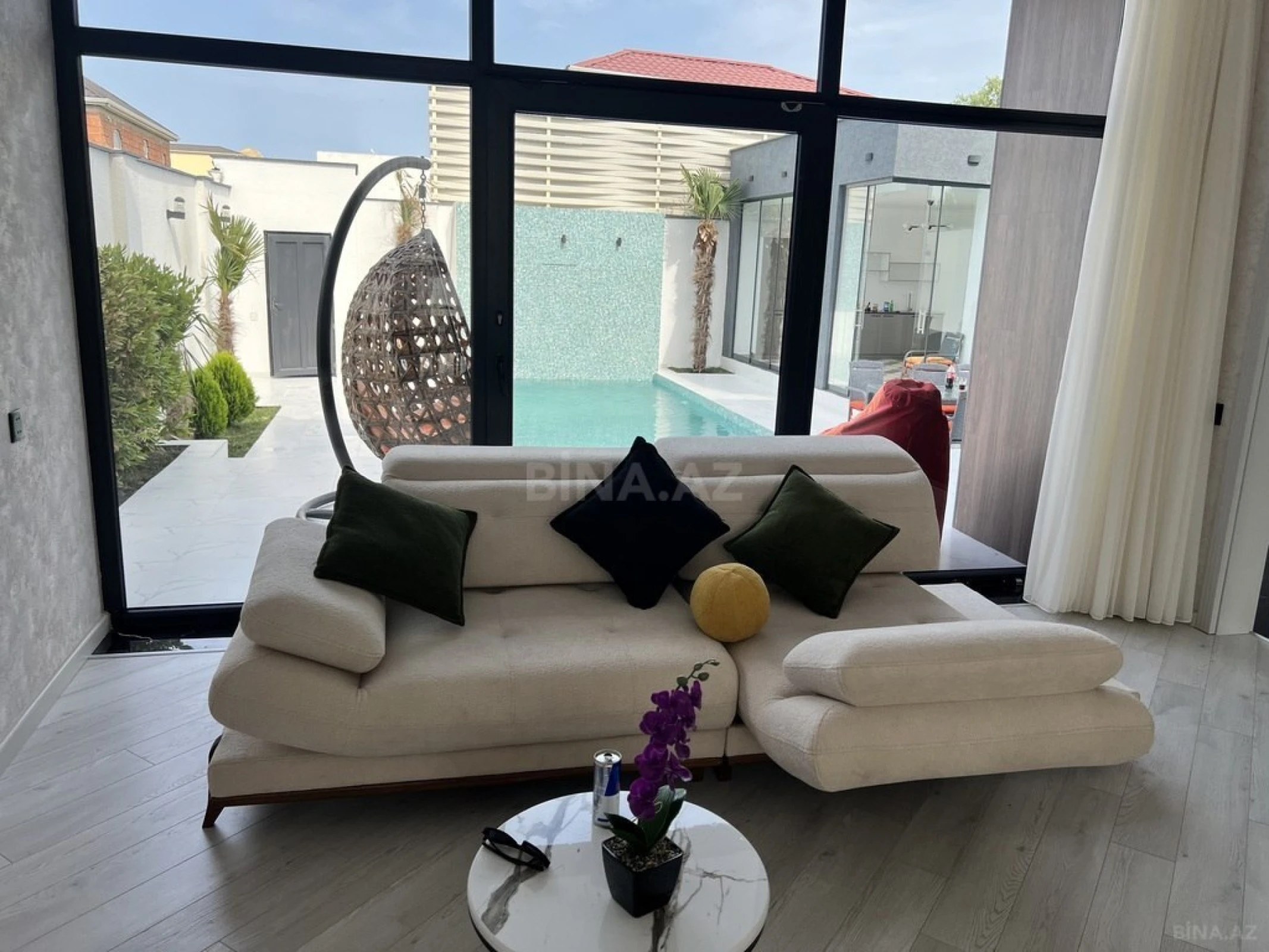 Kirayə verilir 4 otaqlı həyət evi 300 m²