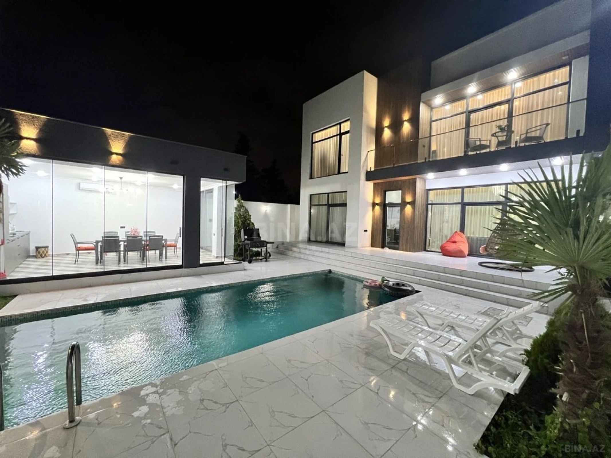 Kirayə verilir 4 otaqlı həyət evi 300 m²