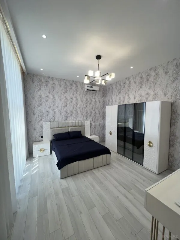 Kirayə verilir 4 otaqlı həyət evi 300 m²