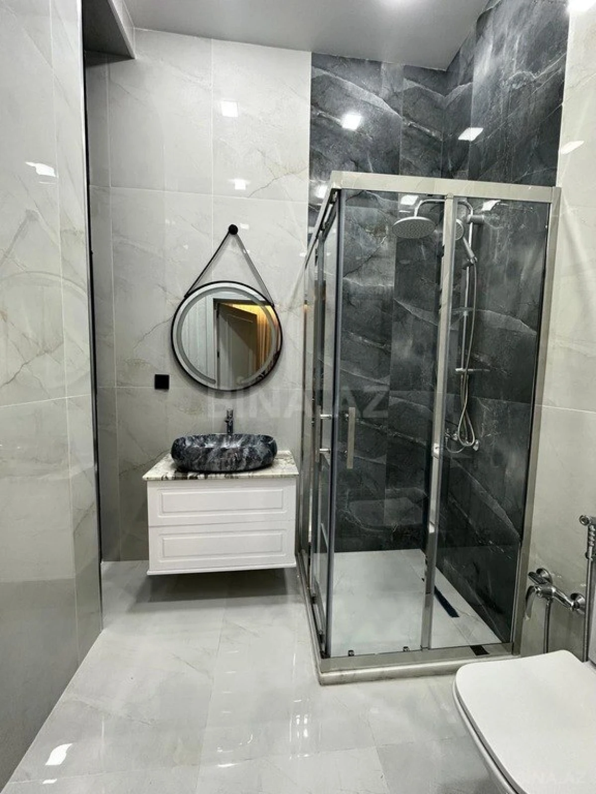 Kirayə verilir 4 otaqlı həyət evi 300 m²