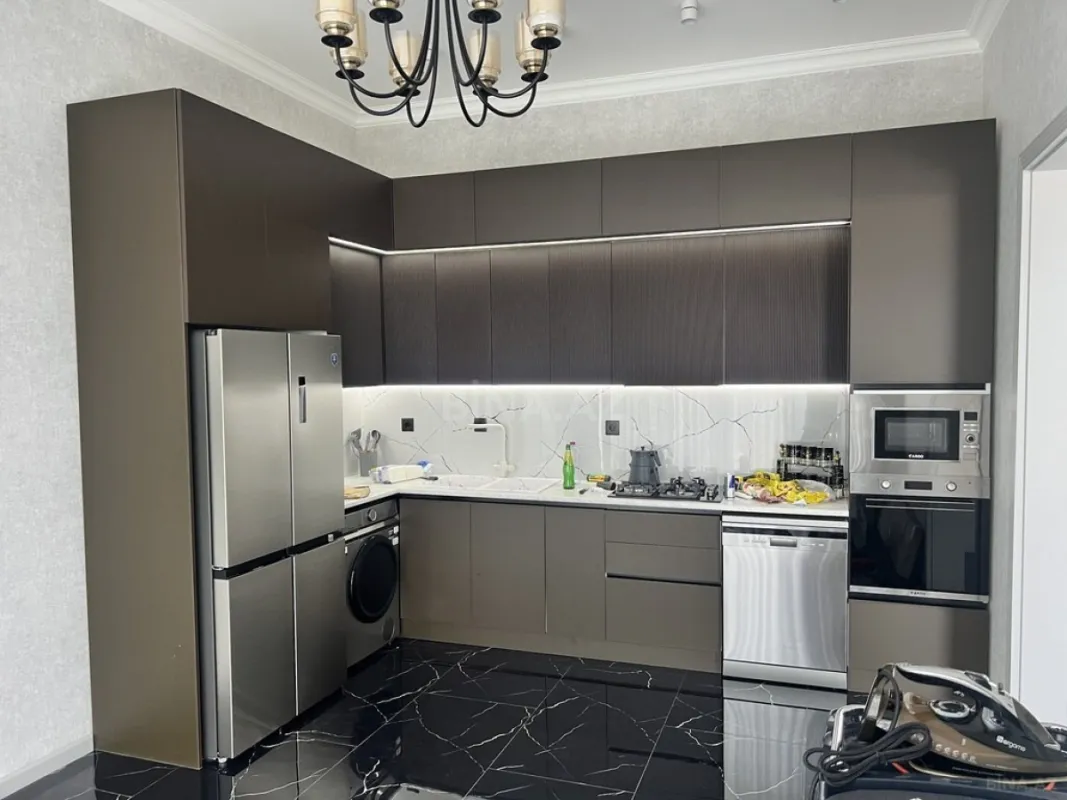 Kirayə verilir 4 otaqlı həyət evi 300 m²