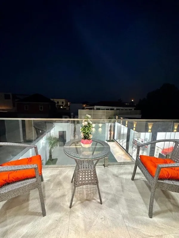 Kirayə verilir 4 otaqlı həyət evi 300 m²