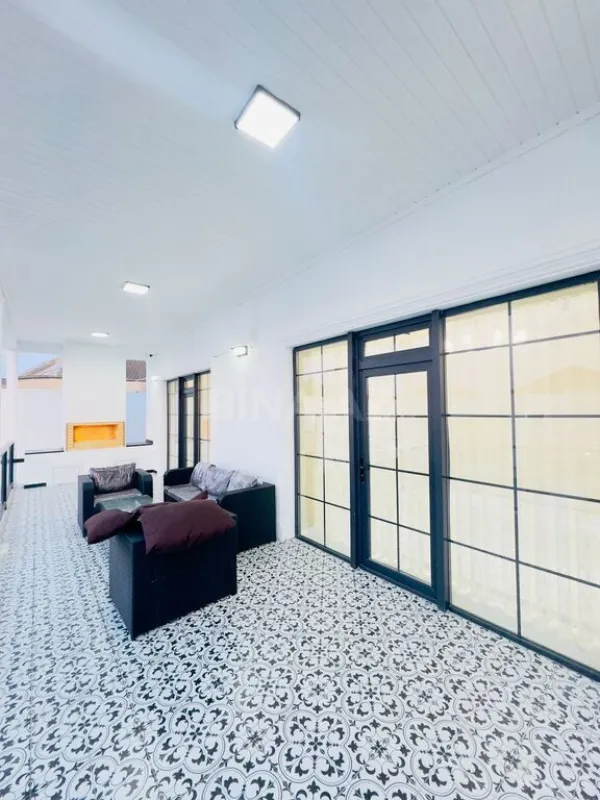 Satılır 4 otaqlı həyət evi 200 m²