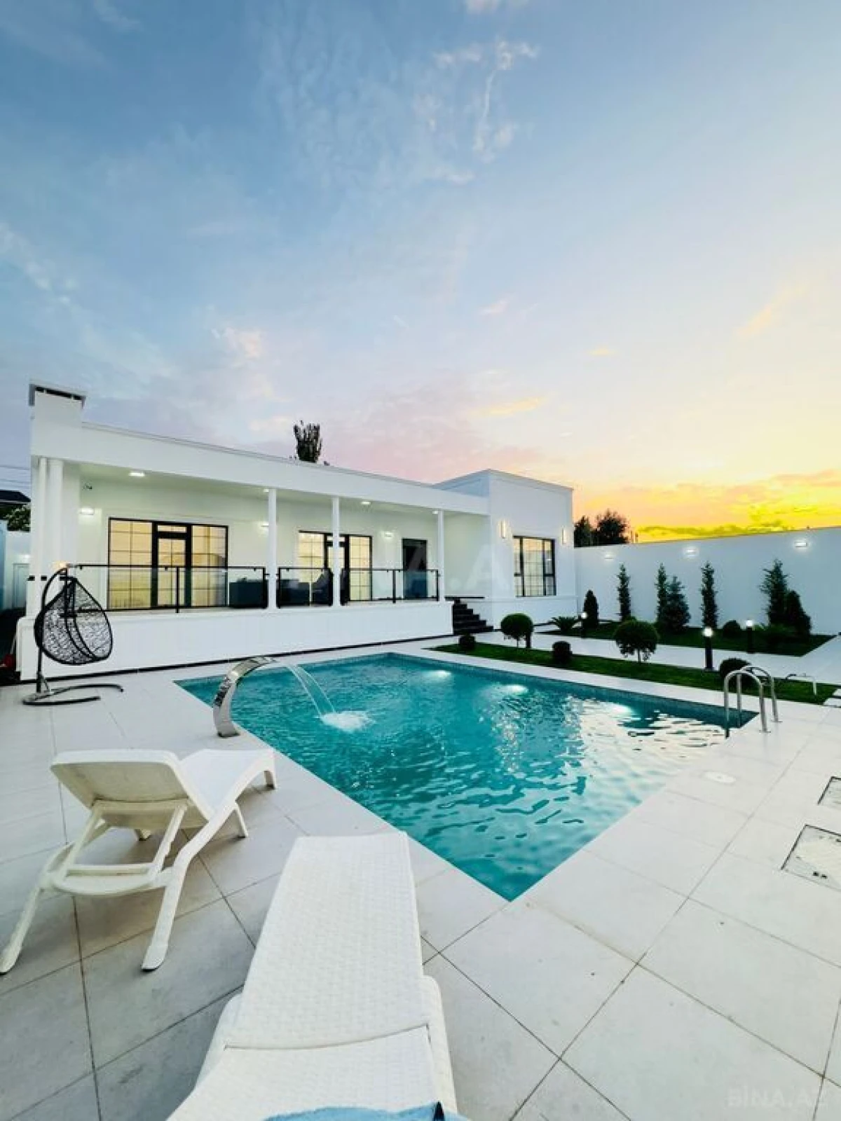 Satılır 4 otaqlı həyət evi 200 m²