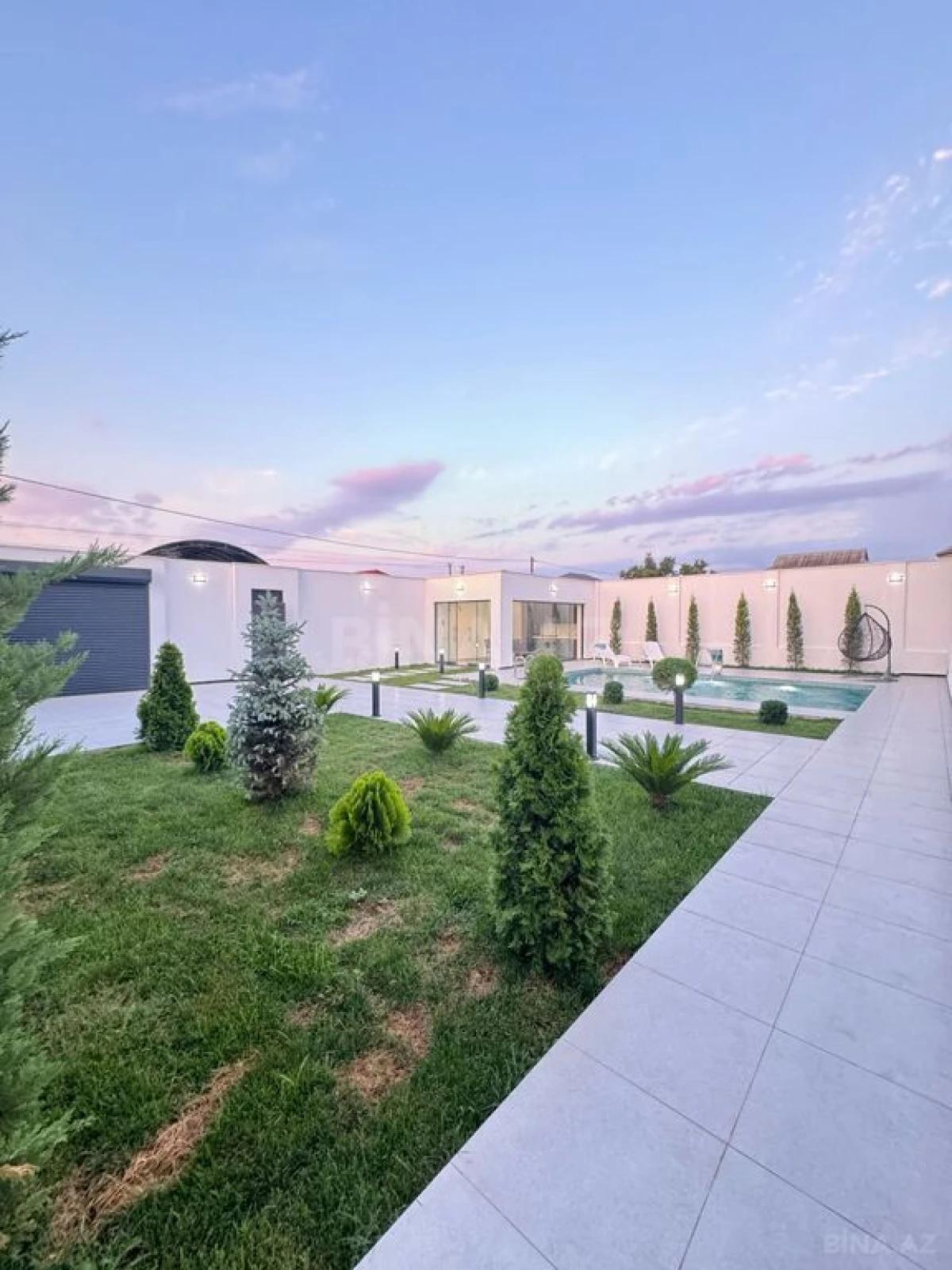 Satılır 4 otaqlı həyət evi 200 m²