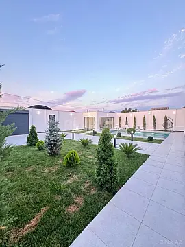 Satılır 4 otaqlı həyət evi 200 m²