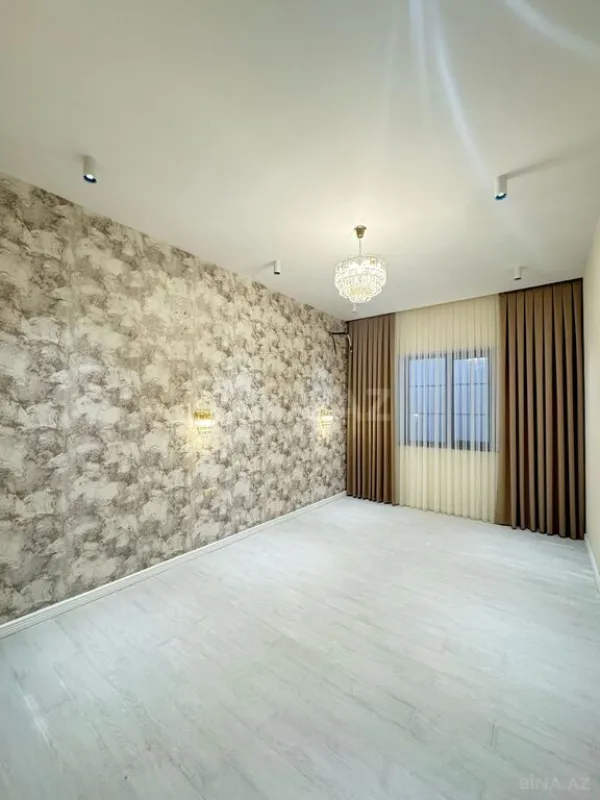 Satılır 4 otaqlı həyət evi 200 m²